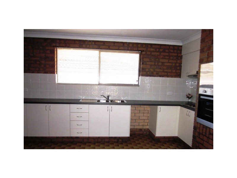 27 Cleves St, Beenleigh QLD 4207