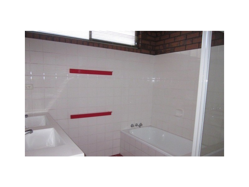 27 Cleves St, Beenleigh QLD 4207