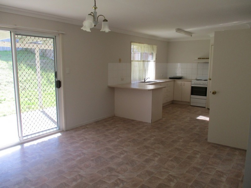 307 Mount Warren Blvd, Mount Warren Park QLD 4207