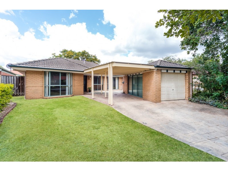 15 Kawana Cres, Cornubia QLD 4130