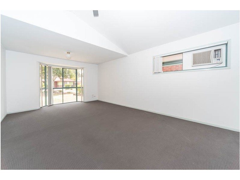 15 Kawana Cres, Cornubia QLD 4130
