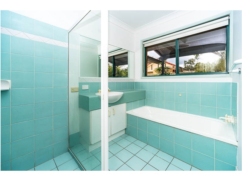 15 Kawana Cres, Cornubia QLD 4130