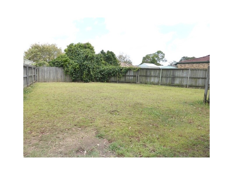 5 Murray Place, Eagleby QLD 4207