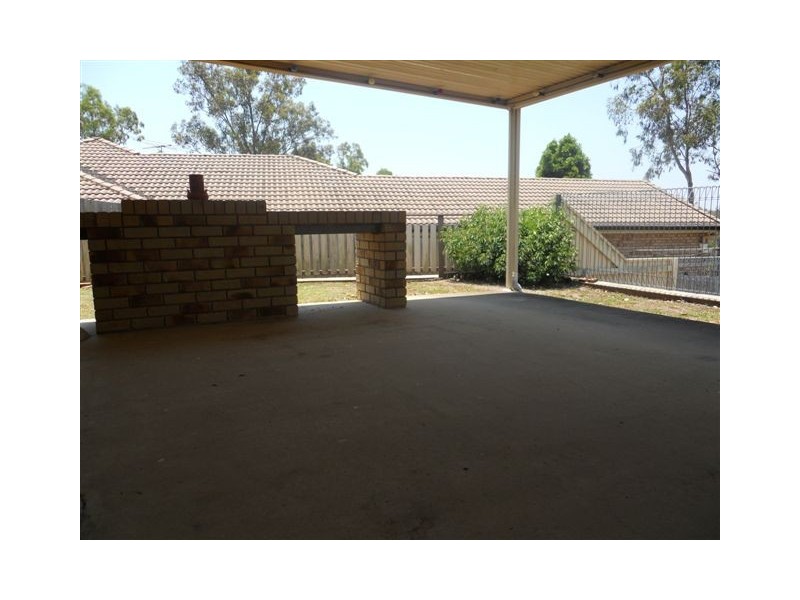 Edens Landing QLD 4207