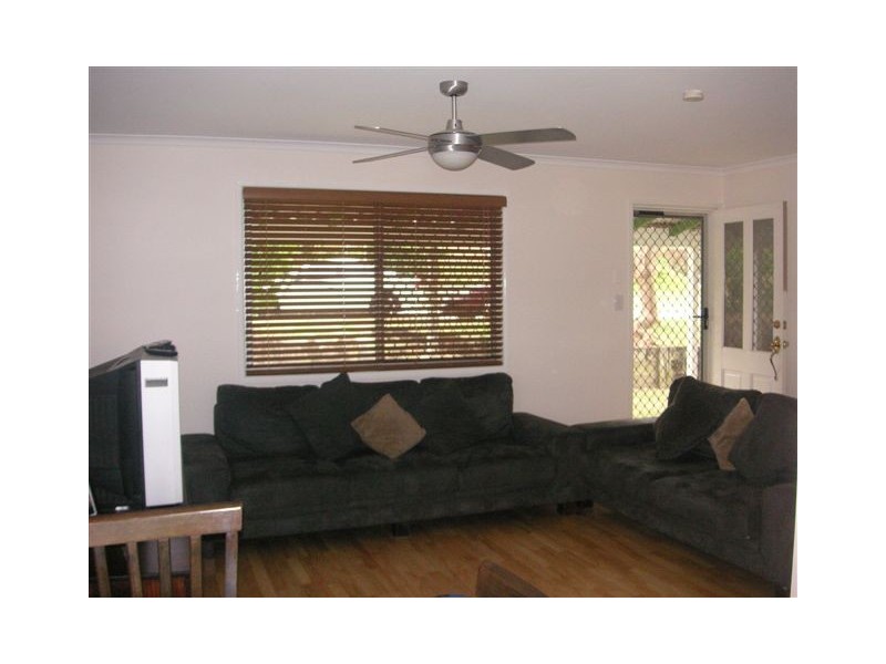 10 Rinto Drive, Eagleby QLD 4207