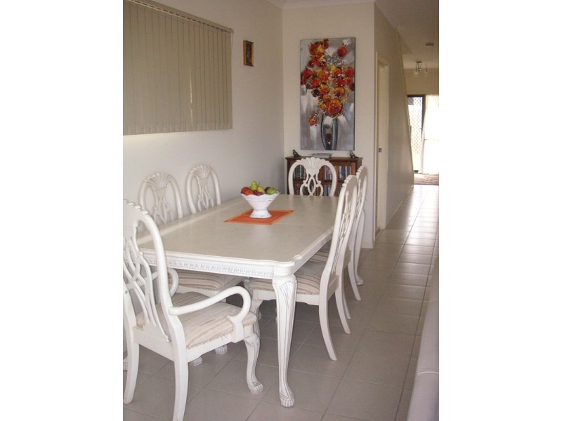 2/2 Millstream Retreat, Waterford QLD 4133