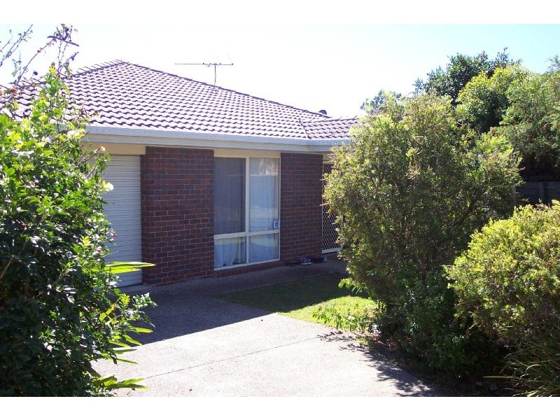 11 Edens Close, Edens Landing QLD 4207