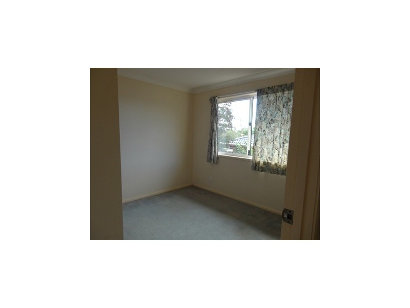 11 Edens Close, Edens Landing QLD 4207