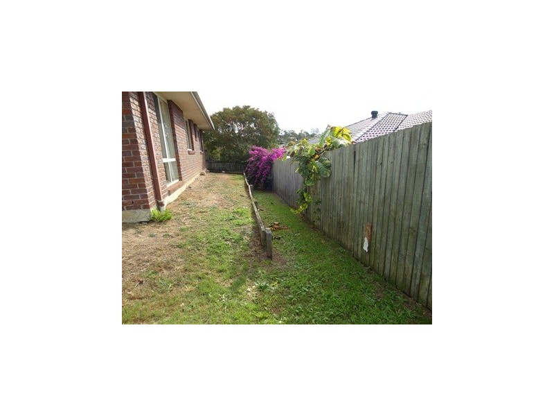 11 Edens Close, Edens Landing QLD 4207