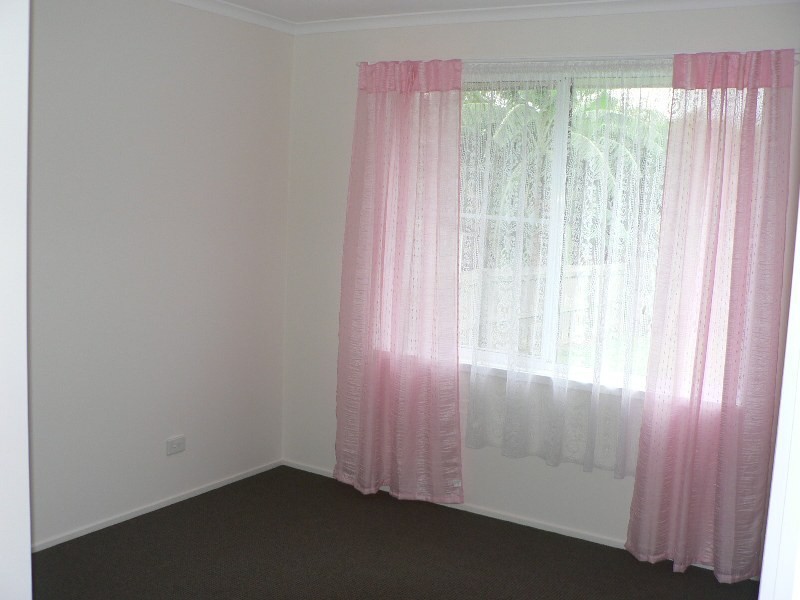 8 Seymour Crt, Eagleby QLD 4207