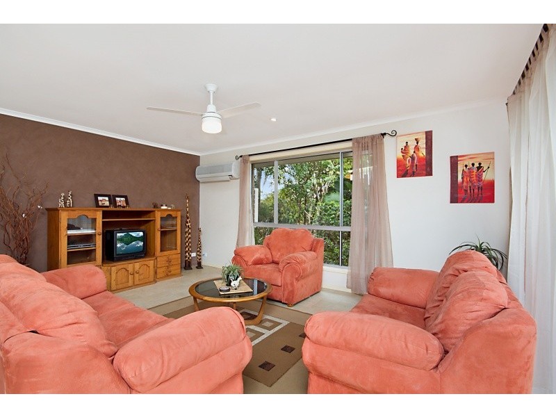 165 Castile Crescent, Edens Landing QLD 4207