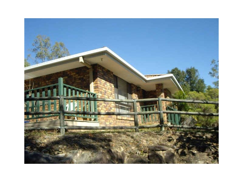 23  Leighton Dr, Edens Landing QLD 4207