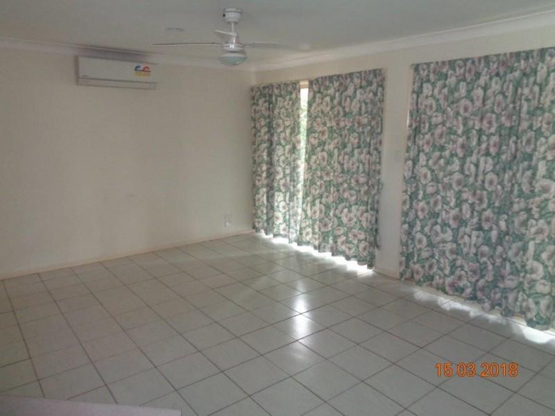 10 Tavuzzi Tce, Edens Landing QLD 4207