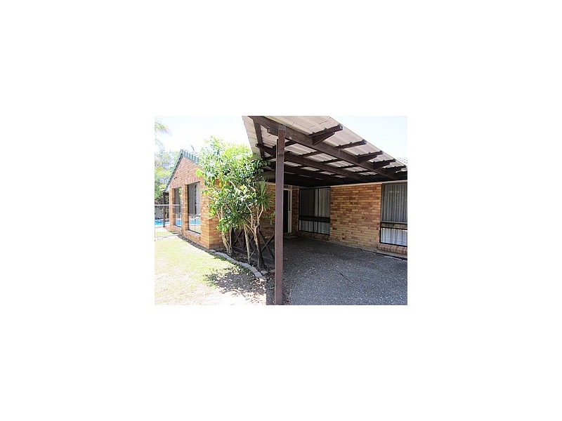 30 Yorkshire Cres, Mount Warren Park QLD 4207