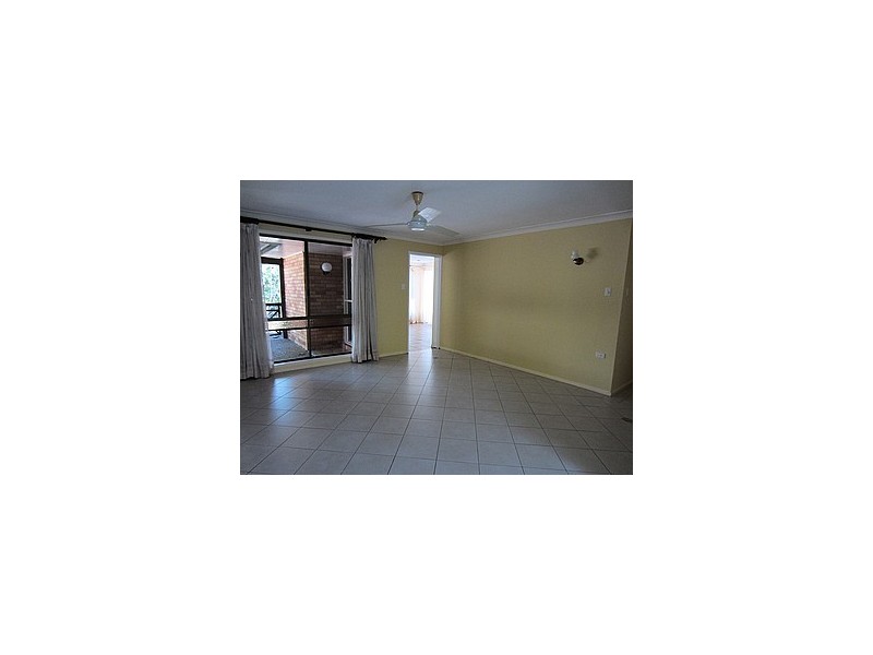 30 Yorkshire Cres, Mount Warren Park QLD 4207