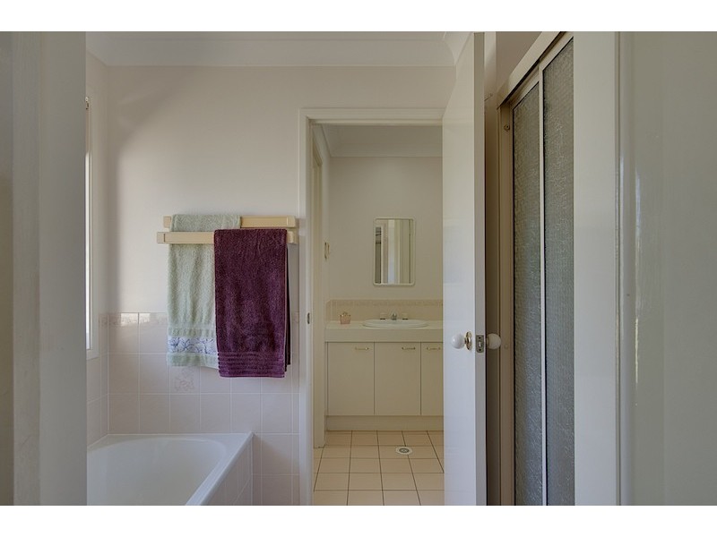 34 Network Drive, Boronia Heights QLD 4124