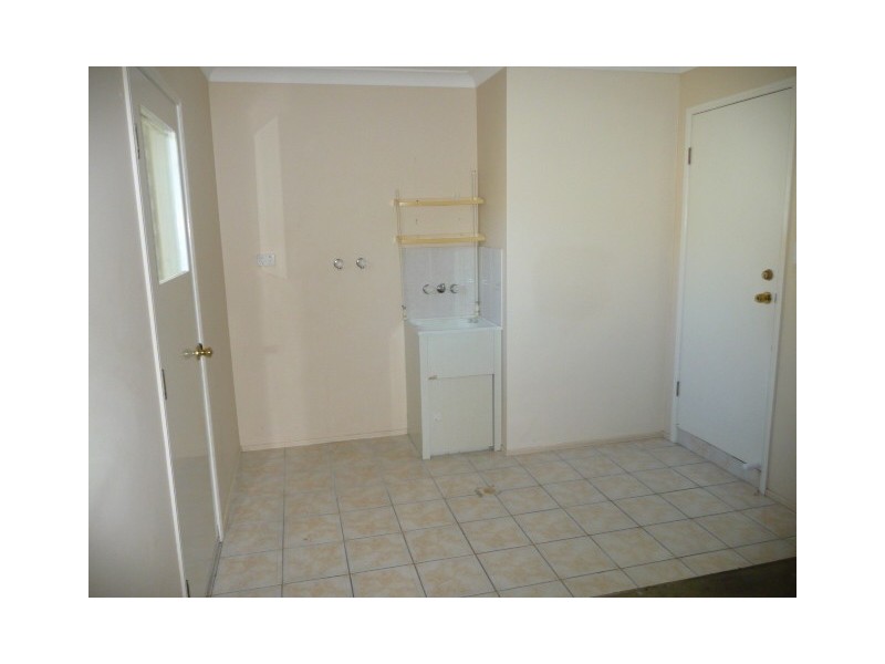 40 Grove Rd, Edens Landing QLD 4207
