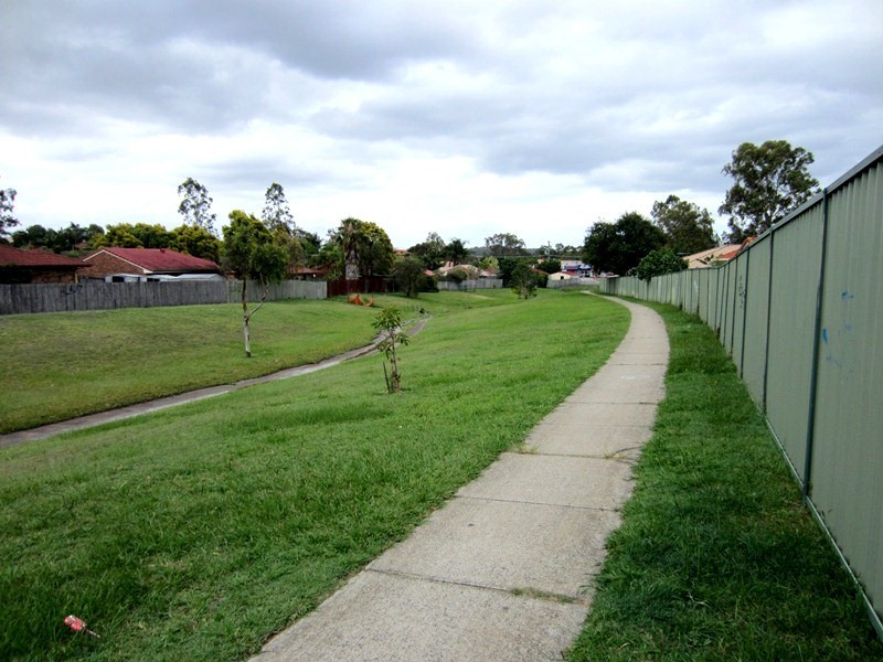 15 Gariswood Court, Edens Landing QLD 4207