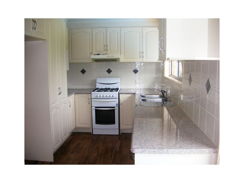 13 Bompa Rd, Waterford West QLD 4133