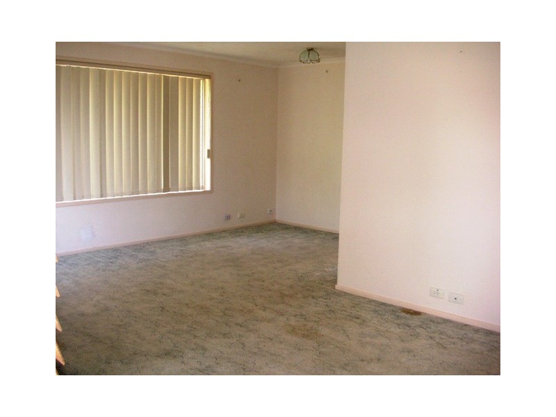 13 Bompa Rd, Waterford West QLD 4133