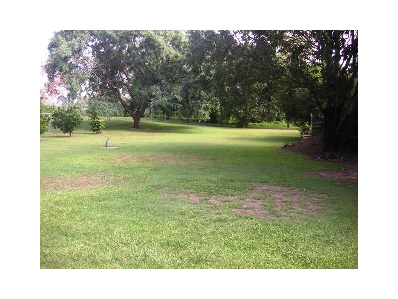 13 Bompa Rd, Waterford West QLD 4133