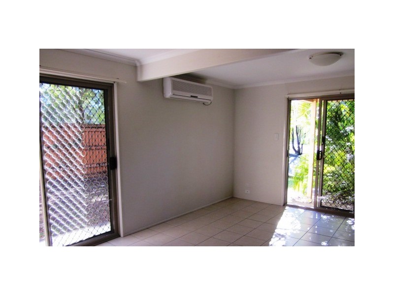 6/2 Tingi Ave, Tanah Merah QLD 4128