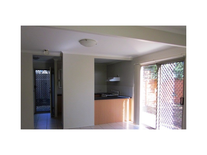 6/2 Tingi Ave, Tanah Merah QLD 4128