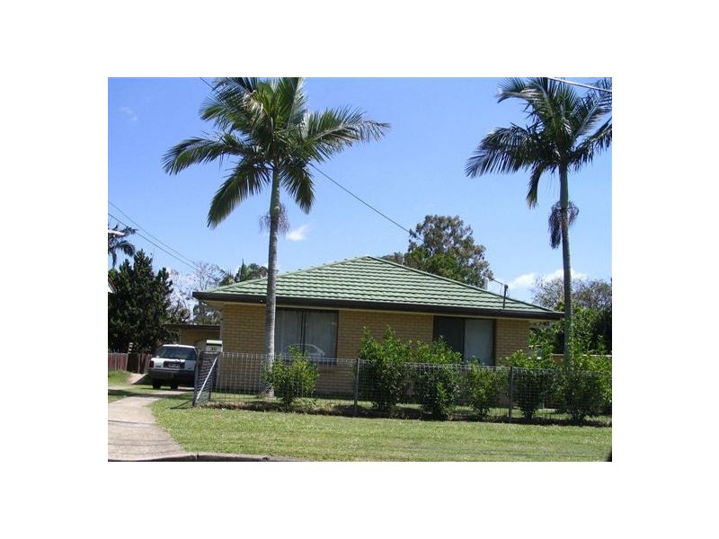 30 Meadow Cres, Beenleigh QLD 4207