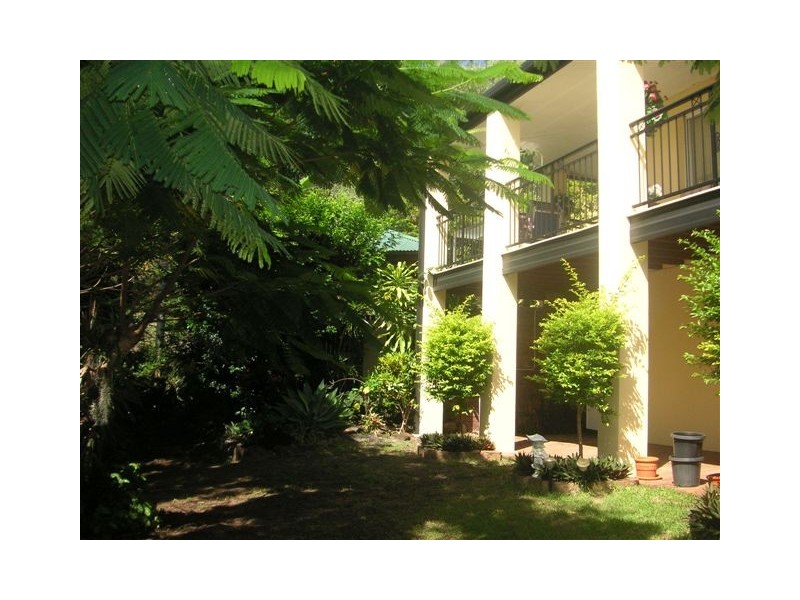 16 Rae Crt, Mount Warren Park QLD 4207