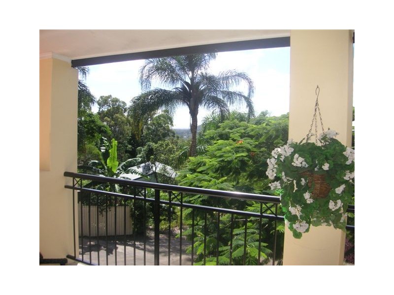 16 Rae Crt, Mount Warren Park QLD 4207