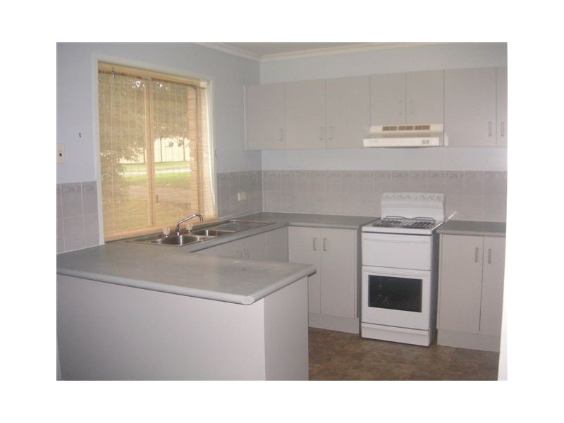 10 Hauff Ct, Eagleby QLD 4207