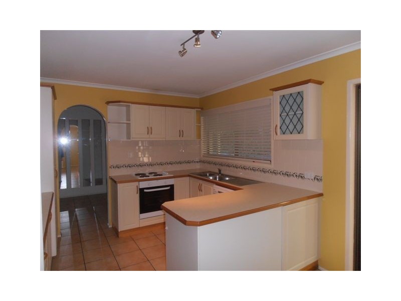 9 Fumitery Crt, Shailer Park QLD 4128