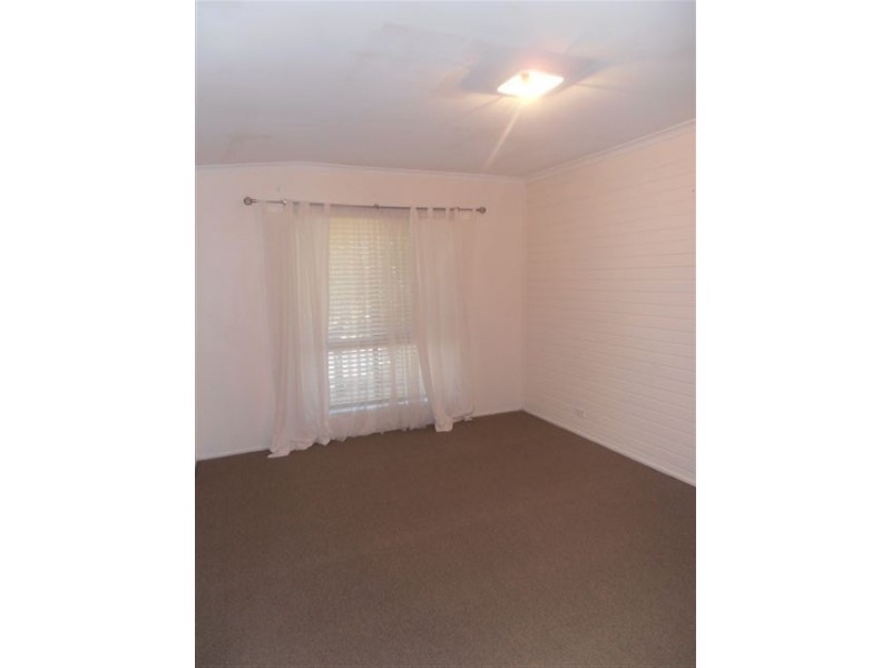 9 Fumitery Crt, Shailer Park QLD 4128