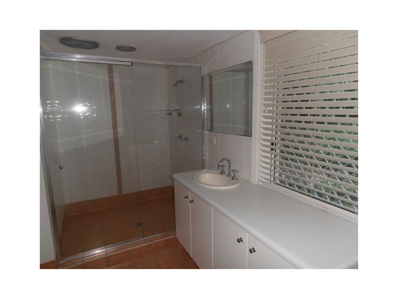 9 Fumitery Crt, Shailer Park QLD 4128