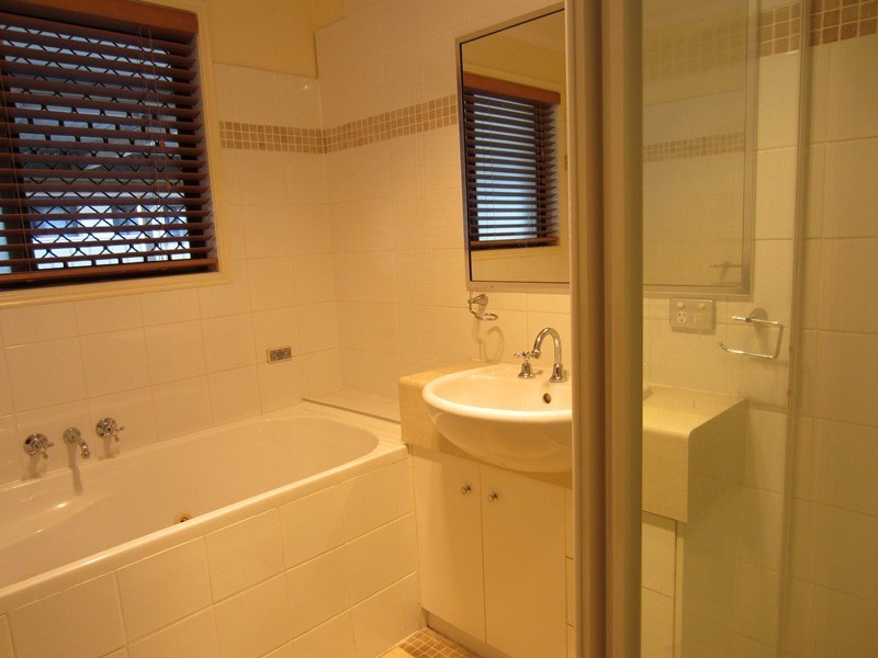 Mount Warren Park QLD 4207