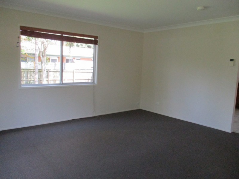 1 Sylvia Street, Loganlea QLD 4131