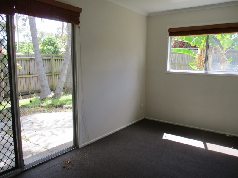 1 Sylvia Street, Loganlea QLD 4131