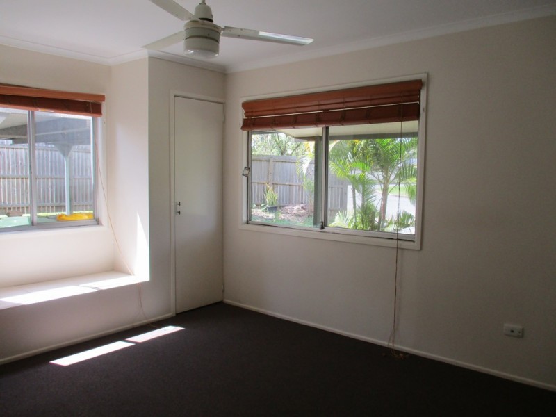 1 Sylvia Street, Loganlea QLD 4131