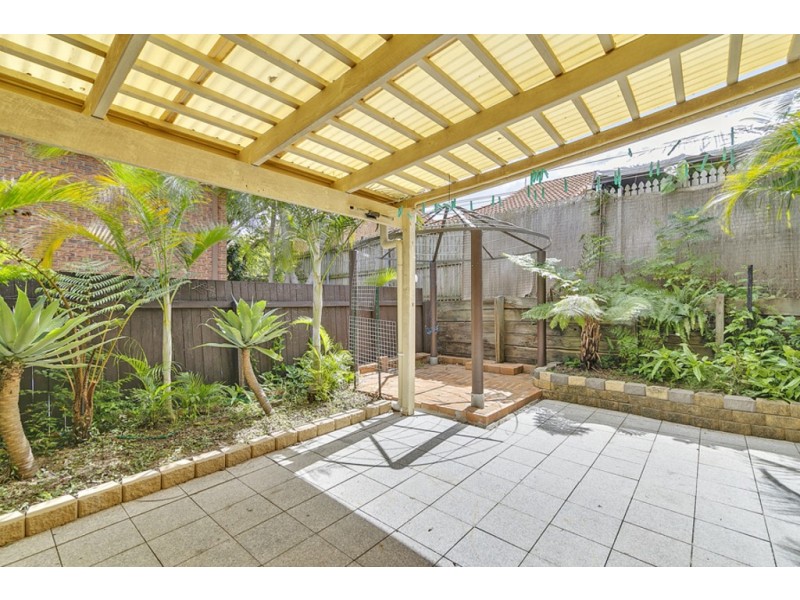 8/16 Pine Ave, Beenleigh QLD 4207