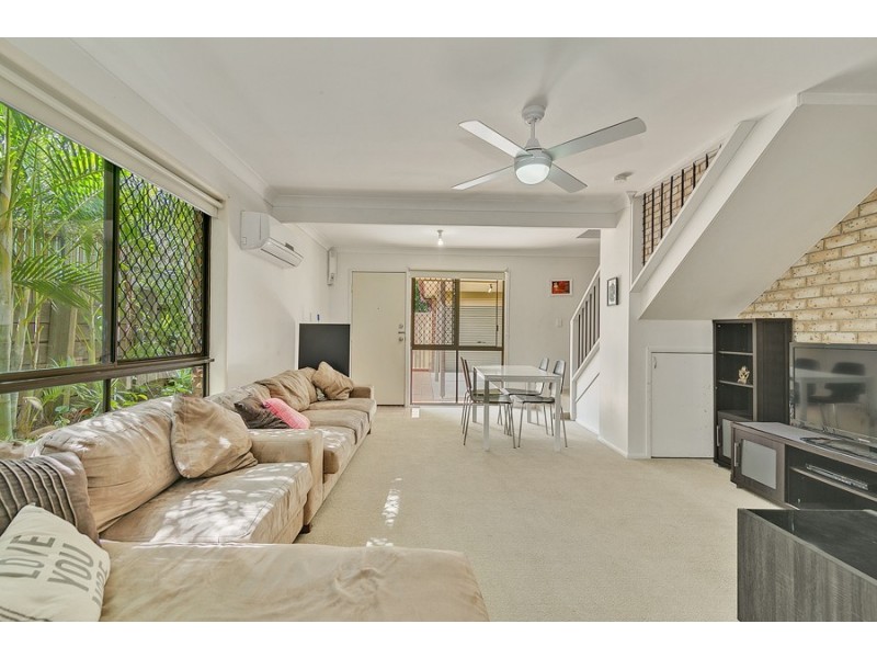 8/16 Pine Ave, Beenleigh QLD 4207