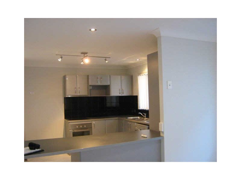 34 Woodlands Blvd, Waterford QLD 4133