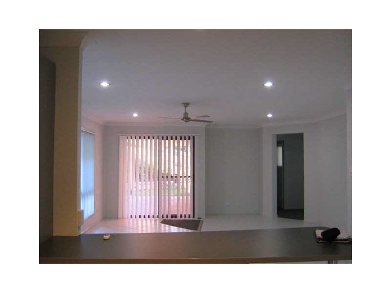 34 Woodlands Blvd, Waterford QLD 4133