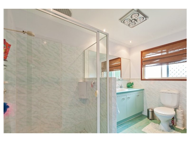 43 Yvonne Cres, Mount Warren Park QLD 4207