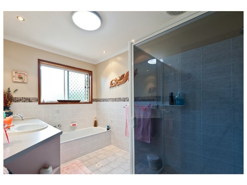 43 Yvonne Cres, Mount Warren Park QLD 4207