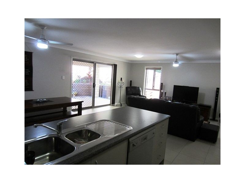 34 Mossman Pde, Waterford QLD 4133