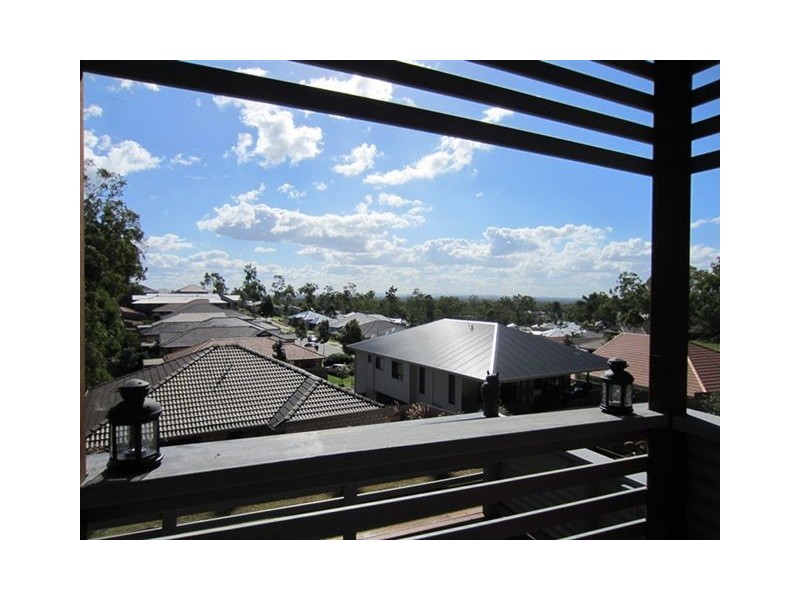 34 Mossman Pde, Waterford QLD 4133