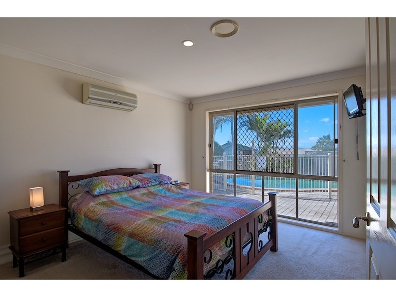 Edens Landing QLD 4207