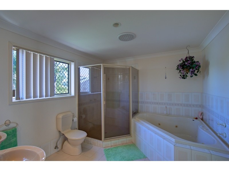 Edens Landing QLD 4207