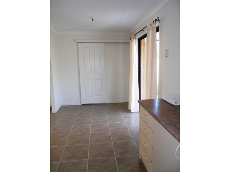 95 Mount Warren Blvd, Mount Warren Park QLD 4207