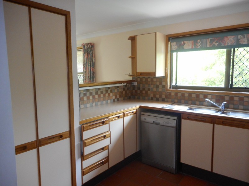 46 Highview Tce, Daisy Hill QLD 4127